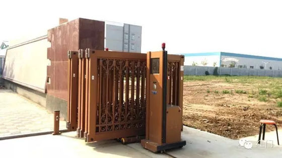 自動無線リモート・コントロールの折りたたみによってモーターを備えられるスライド・ゲート
